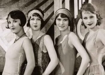 Au-delà des Flappers : La Réalité Étonnante de la Mode des Années 20