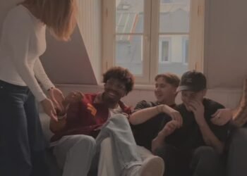 AND I WORK LIKE A DOG !