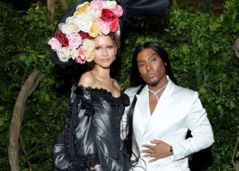 Les stylistes derrière les artistes