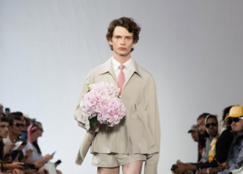 Dans les coulisses du Show de Feng Chen Wang