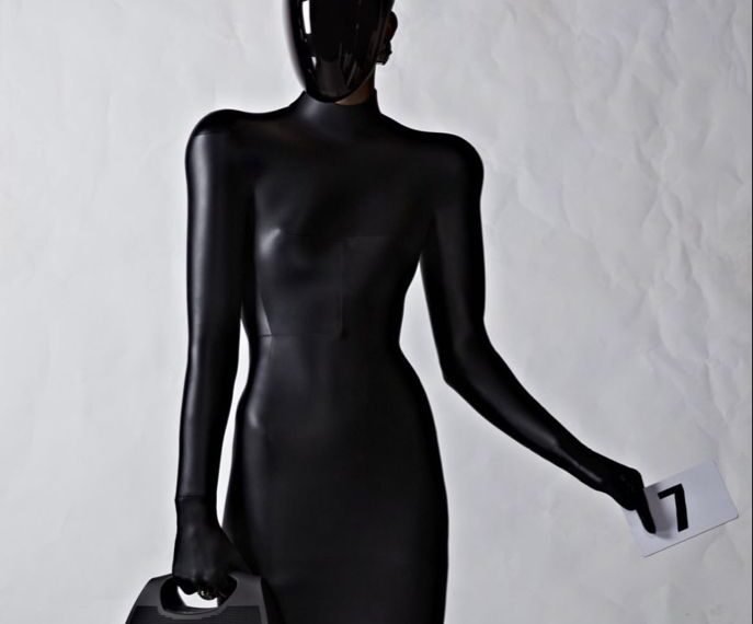 Pourquoi Balenciaga divise autant ?