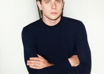 Jonathan Anderson : une ascension fulgurante et un premier défilé très attendu chez Dior